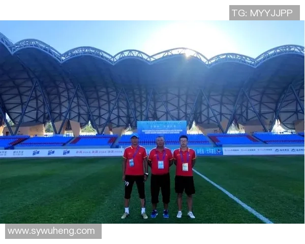 足球明星齐聚大连 探索城市魅力与足球未来的无限可能